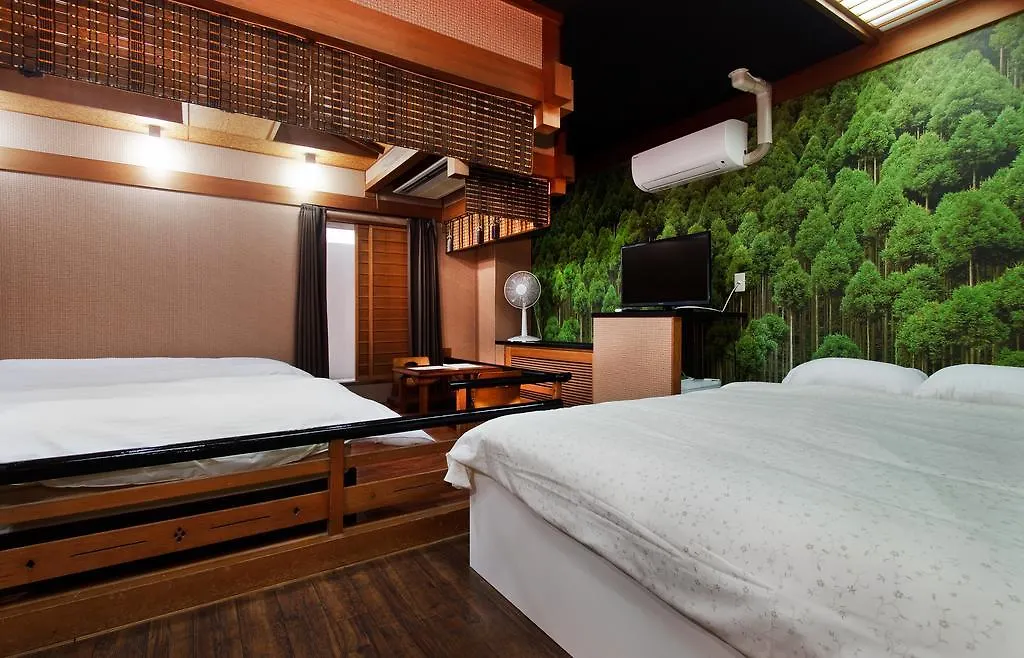 Business Inn Uehonmachi 오사카 2*,  일본