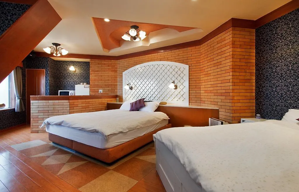Business Inn Uehonmachi 오사카